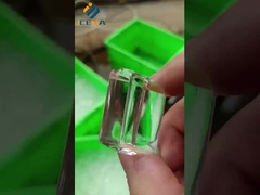 Multipli macchine per il ghiaccio in servizio contemporaneamente