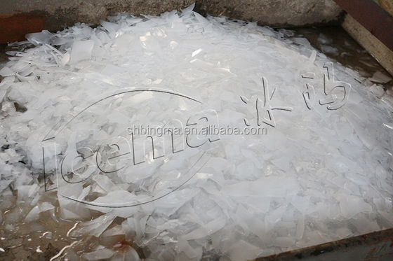 Macchina per il ghiaccio a scaglie d'acqua dolce da 1 tonnellata commerciale 380 V 220 V