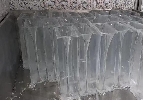 Icema Industrial Block Ice Maker Machine Output 1-30 t Per uso commerciale